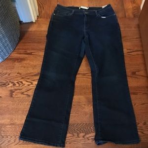 Levi Curvy Bootcut Jeans